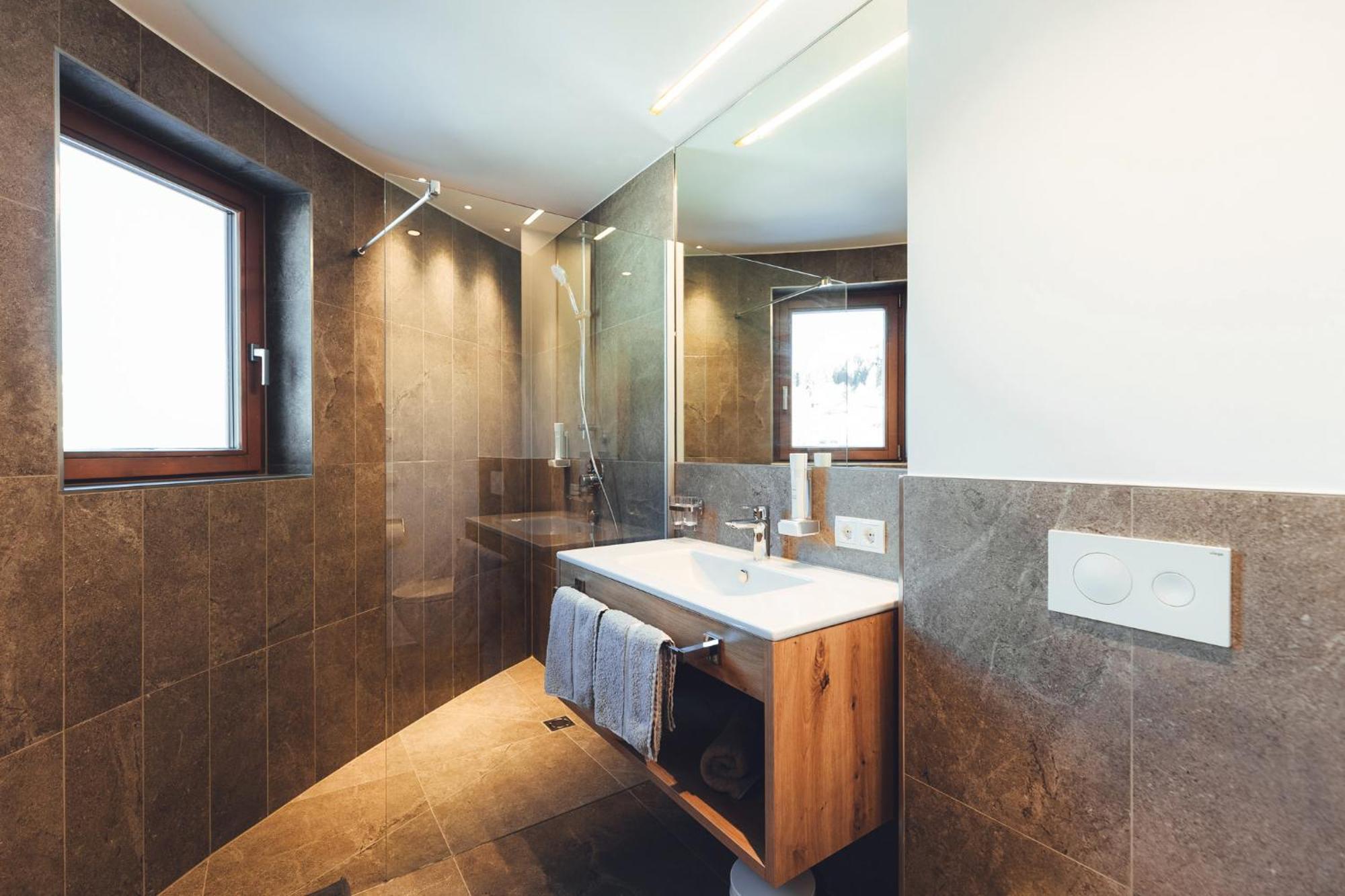 Burgstadl Aparthotel & Restaurant Ladis Dış mekan fotoğraf