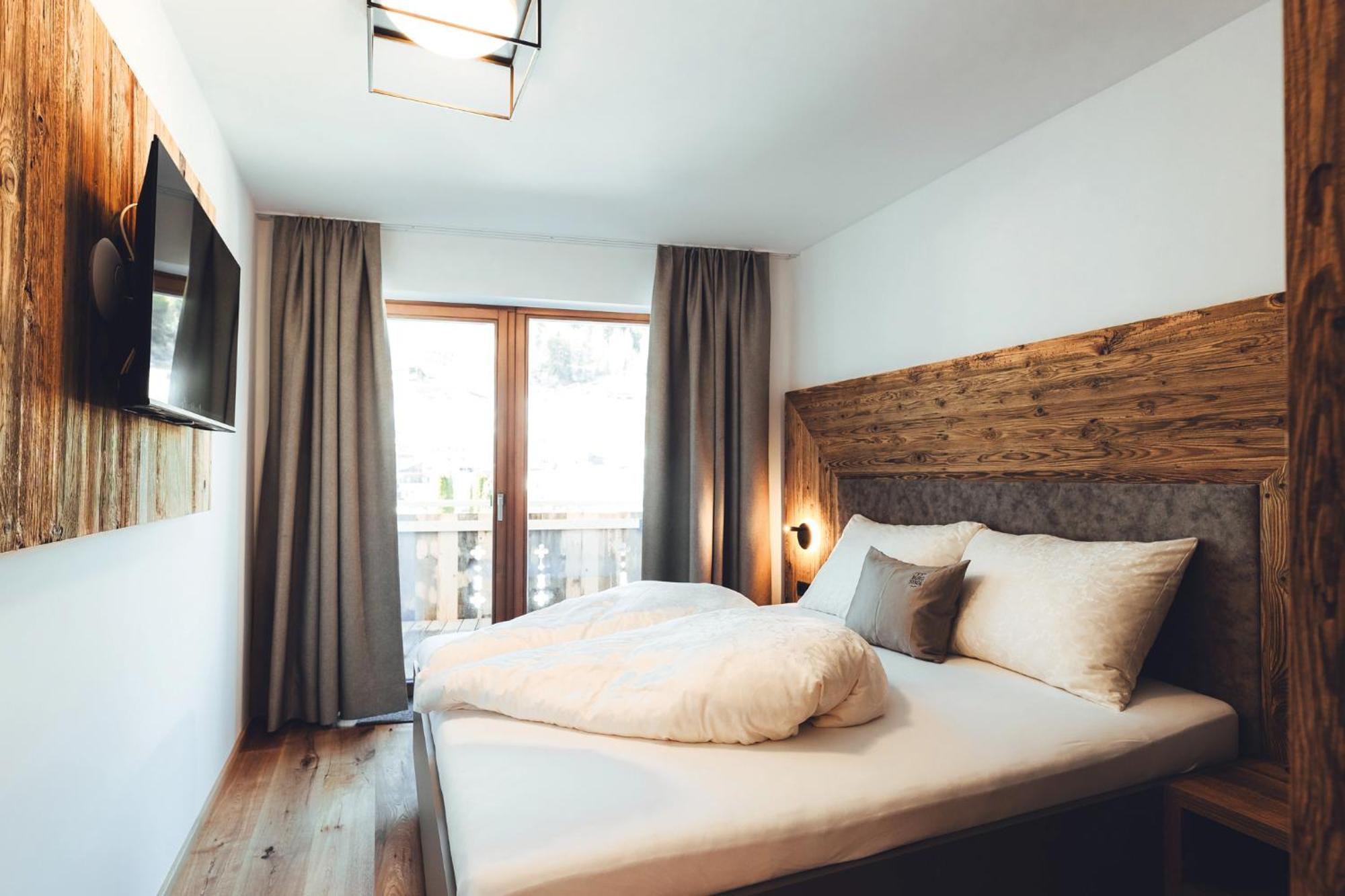Burgstadl Aparthotel & Restaurant Ladis Dış mekan fotoğraf