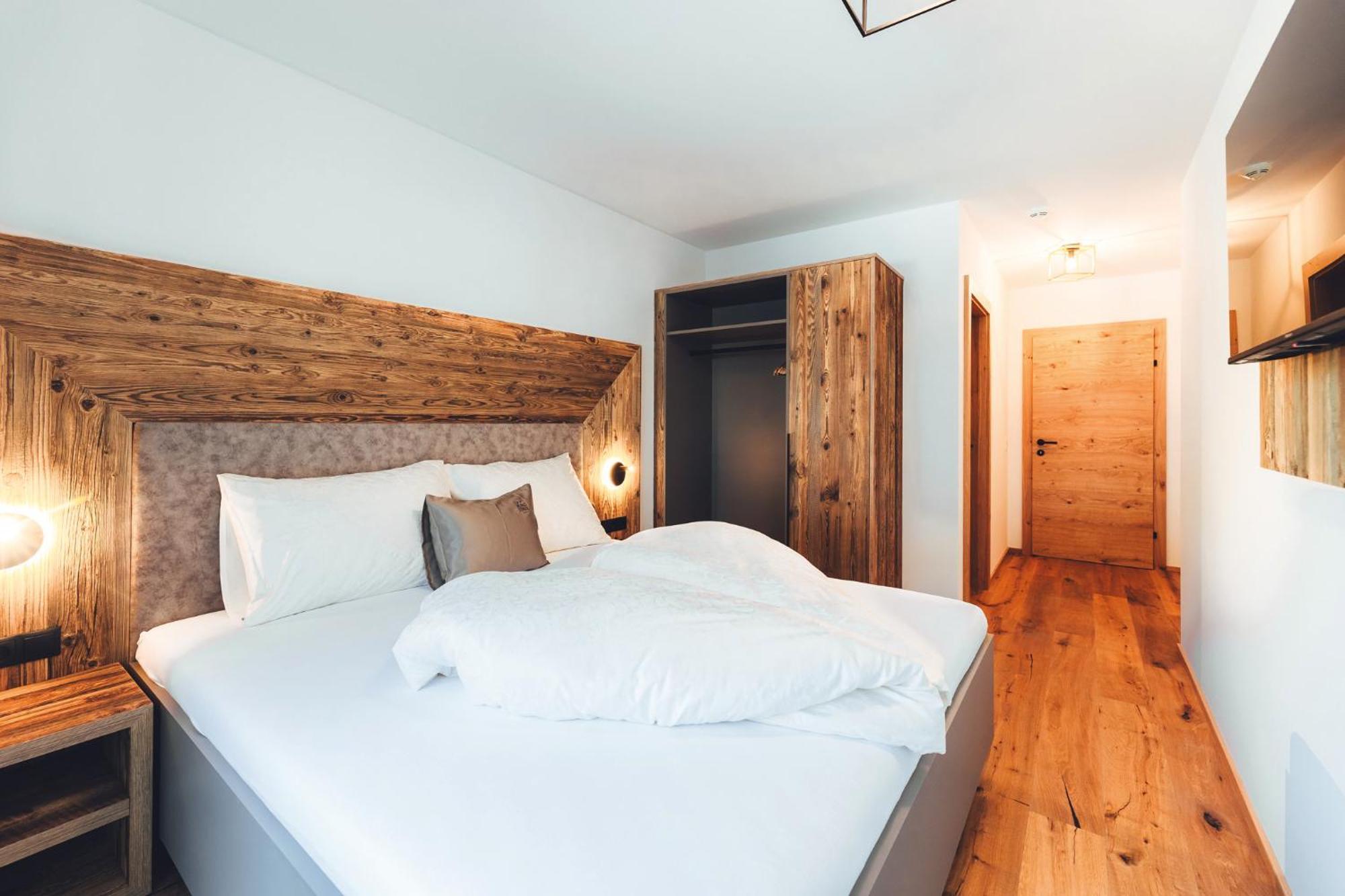 Burgstadl Aparthotel & Restaurant Ladis Dış mekan fotoğraf
