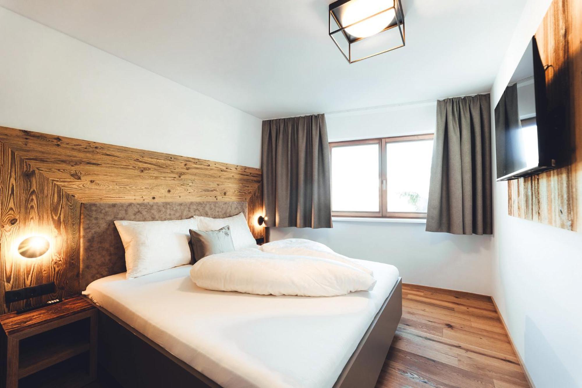 Burgstadl Aparthotel & Restaurant Ladis Dış mekan fotoğraf