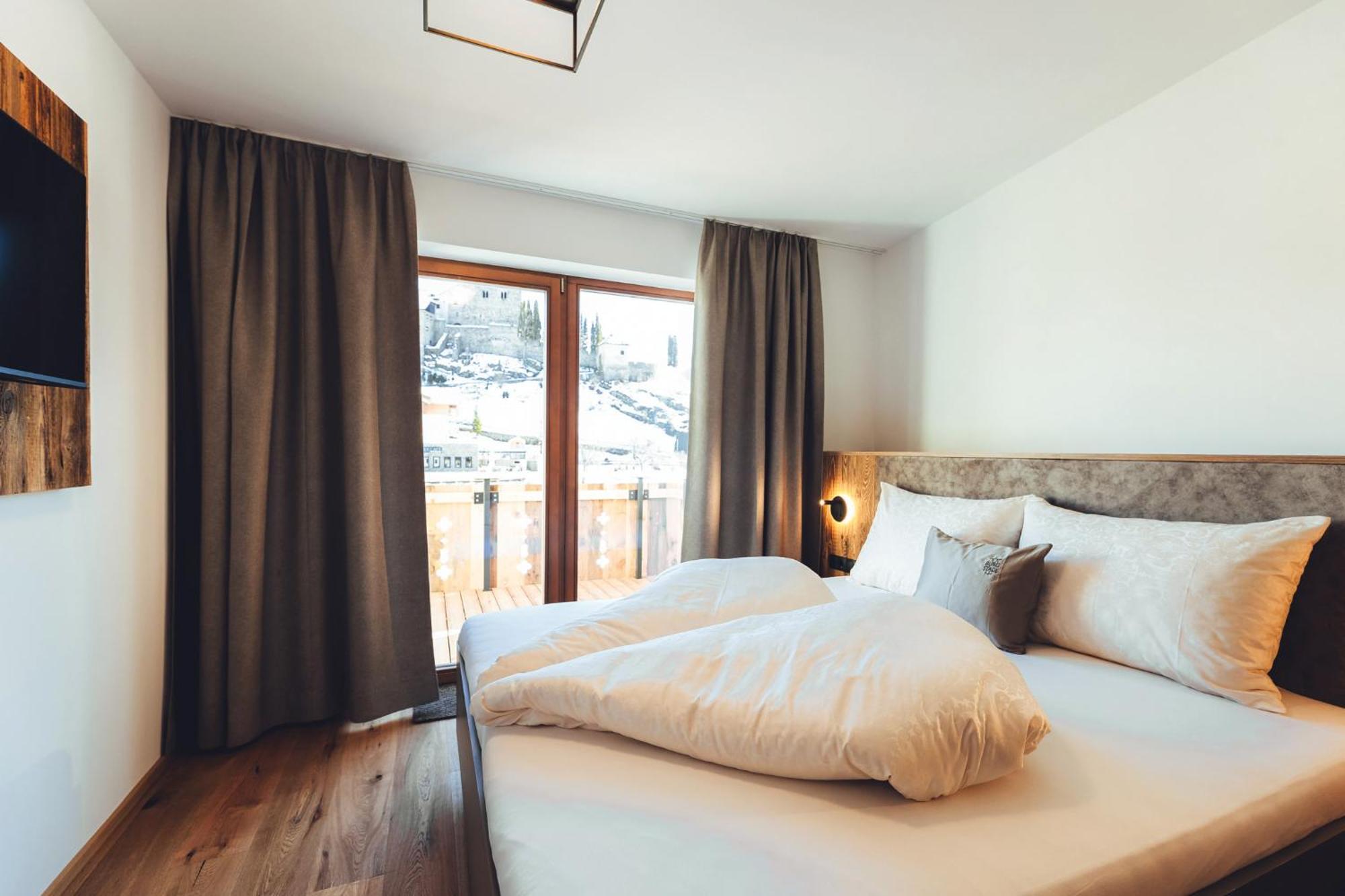 Burgstadl Aparthotel & Restaurant Ladis Dış mekan fotoğraf