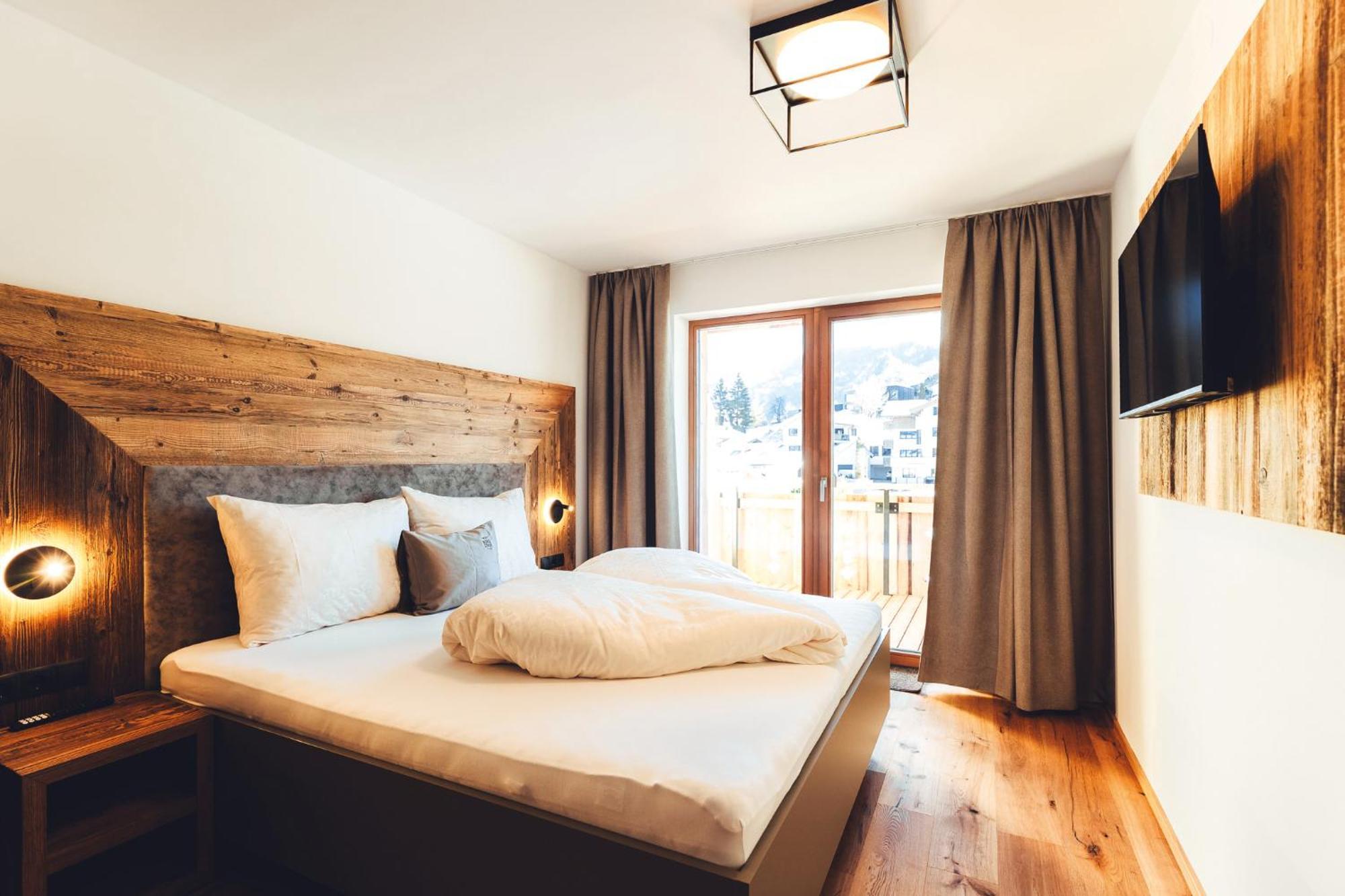 Burgstadl Aparthotel & Restaurant Ladis Dış mekan fotoğraf