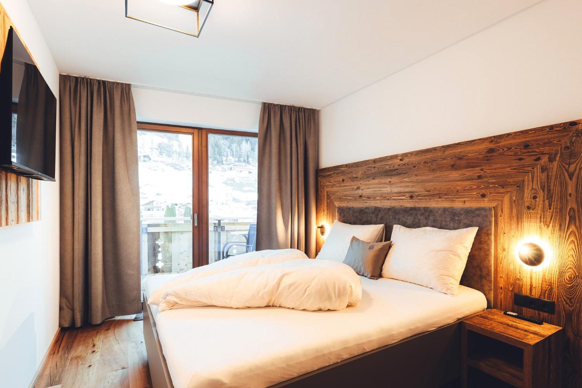 Burgstadl Aparthotel & Restaurant Ladis Dış mekan fotoğraf